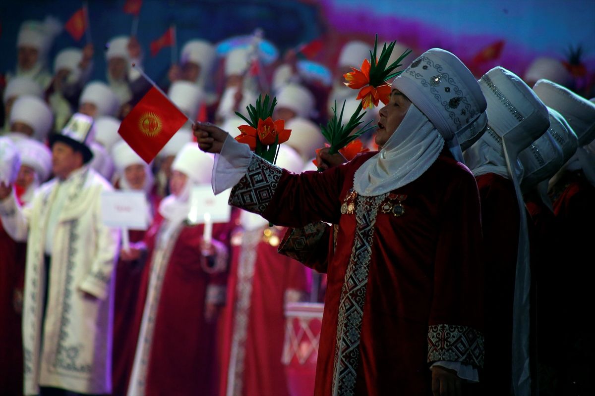 Kırgızistan\'da \'Türkü Kervanı\' Kutlandı