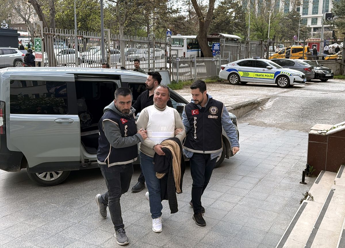 Karakeçili\'de Cinayet: Şüpheli Metruğa Saklandı