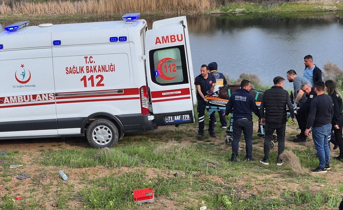 Şarampole Düşen Araçta Sürücü Ağır Yaralandı