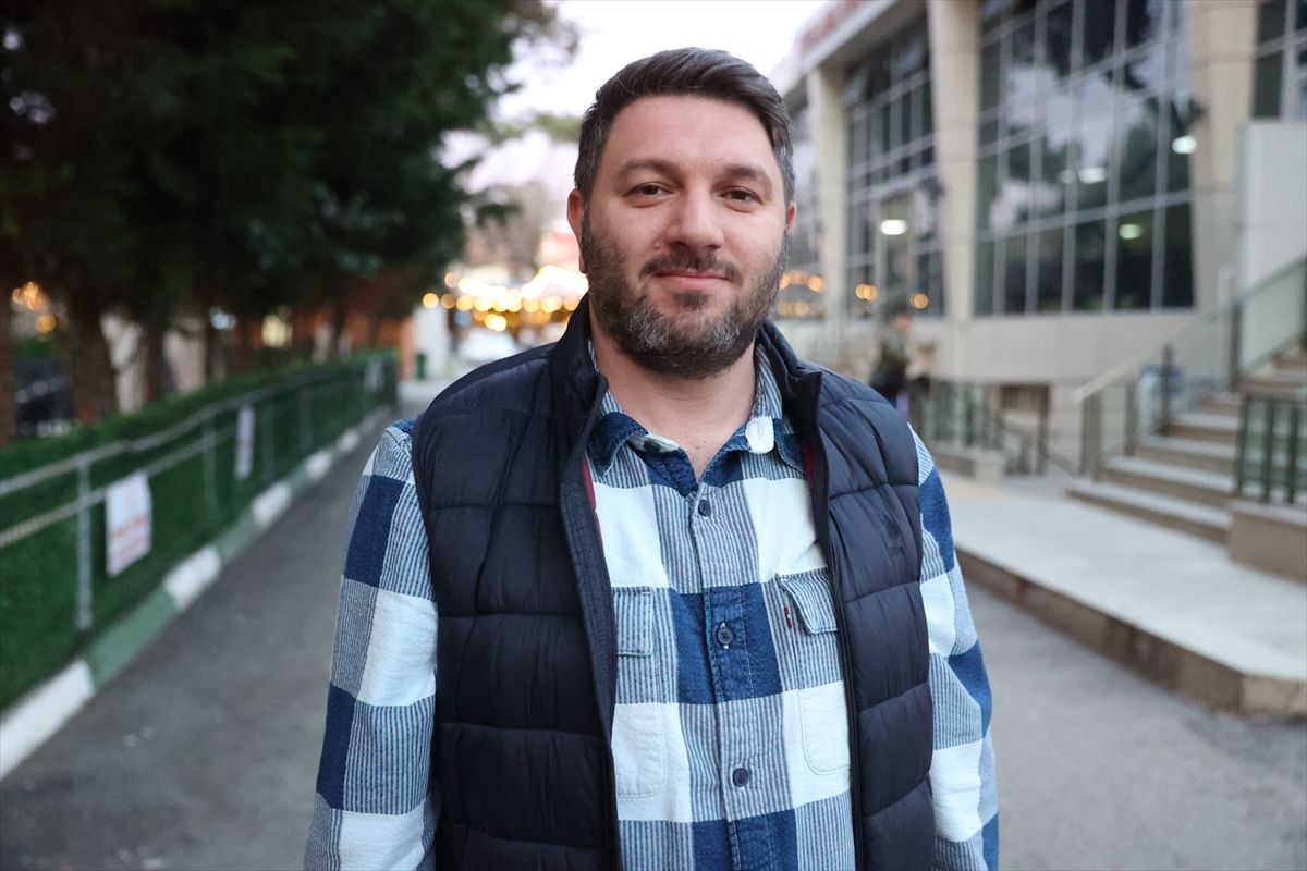 Küçük Çocuk Heimlich ile Kurtarıldı