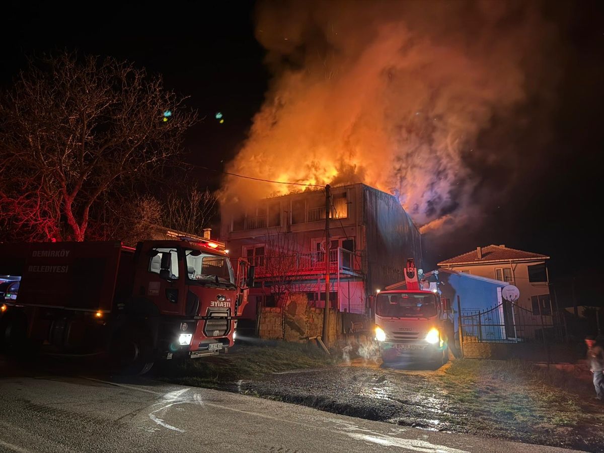 Demirköy\'de Evde Yangın Çıktı