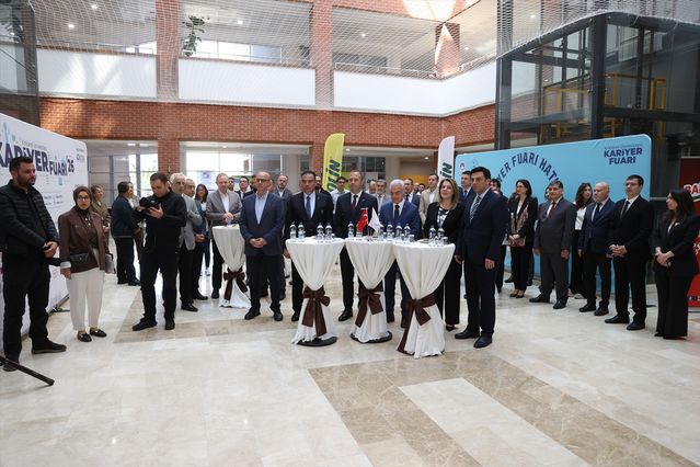 Kırklareli Üniversitesi Kariyer Fuarı Açıldı