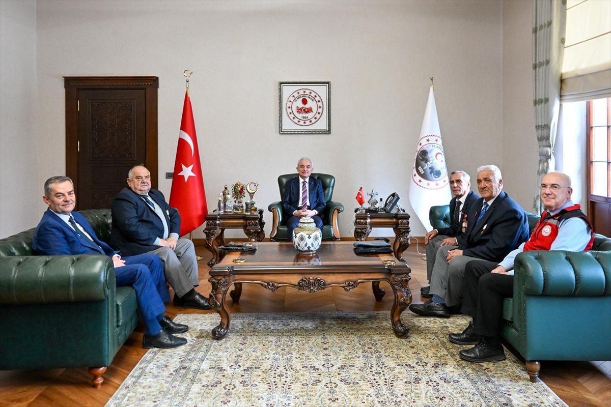 Kırklareli Valisi Turan, Kıbrıs Gazileriyle bir araya geldi