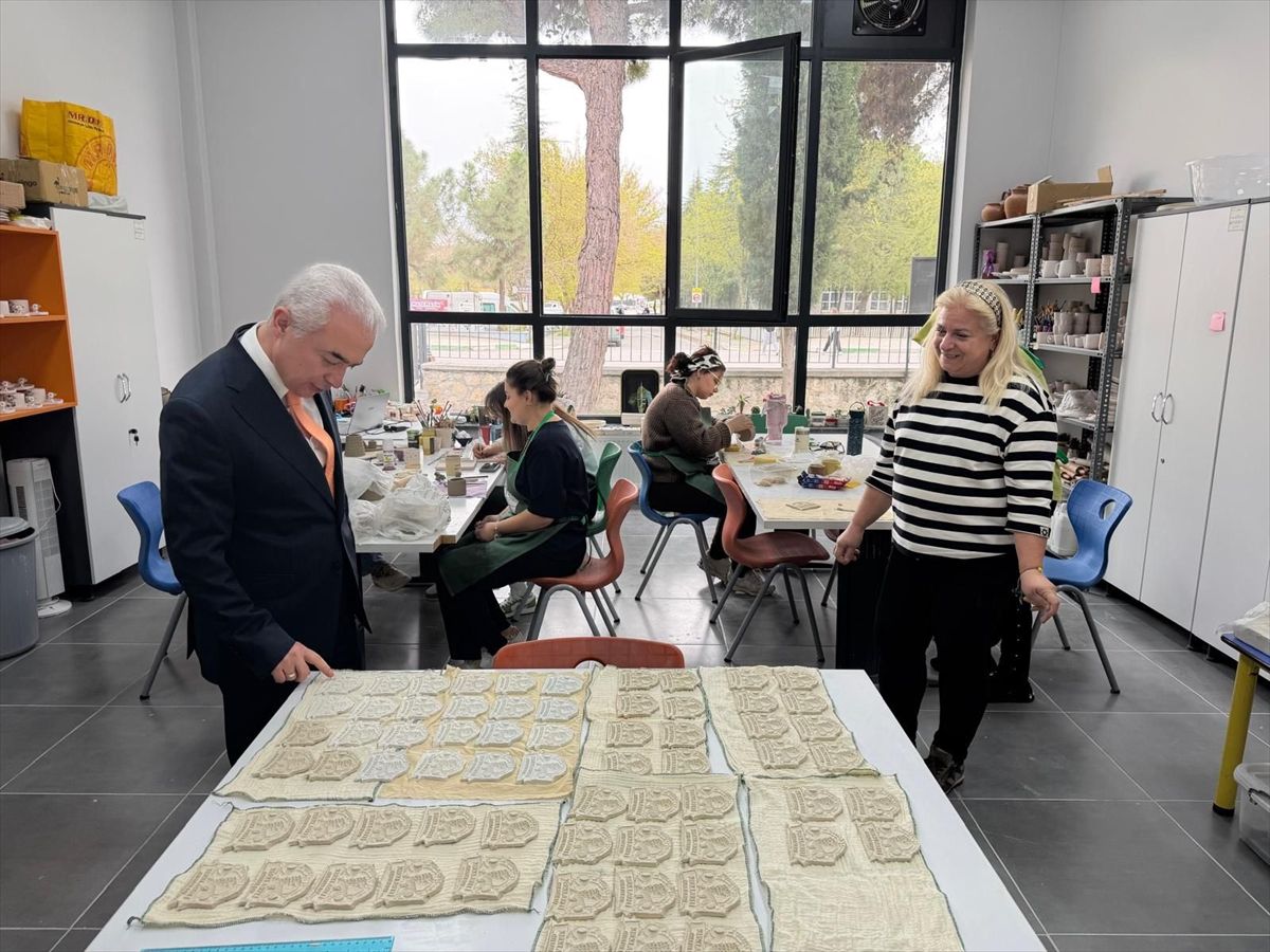 Vali Turan, Umutlu Kadınlar Merkezini Ziyaret Etti