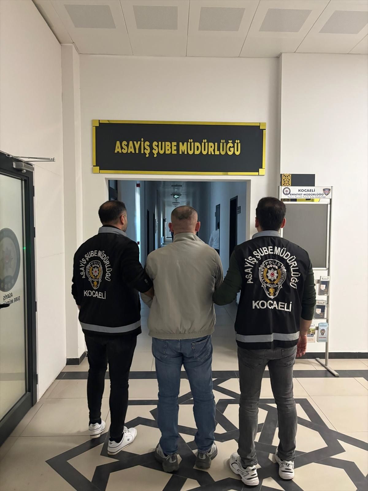 Firari Hükümlü Kocaeli\'nde Yakalandı