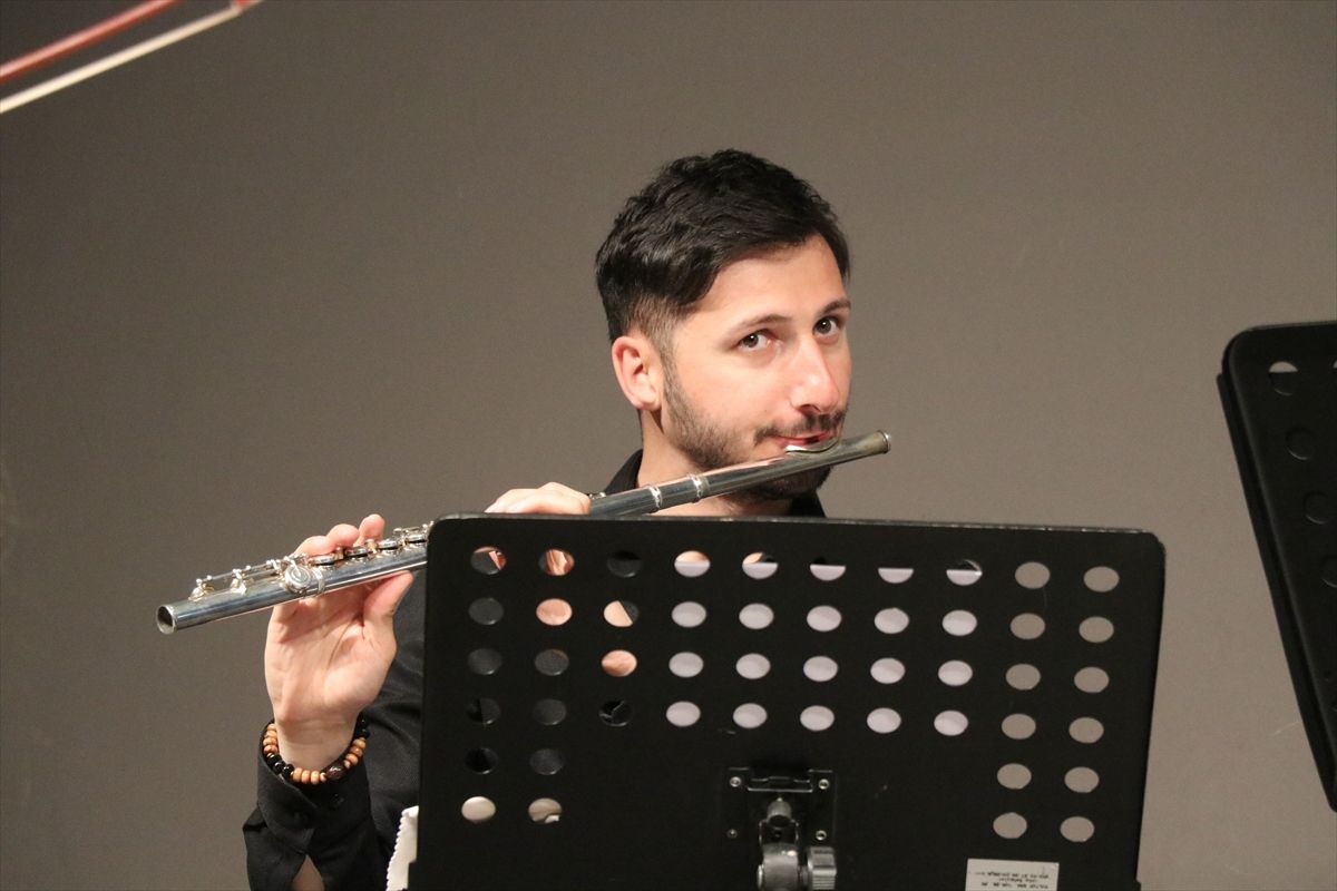 Genç Müzisyenler Orkestrada Sahne Tecrübesi Kazanıyor