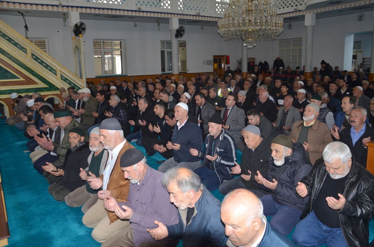 Kocaeli\'de "Polis Haftası" kapsamında şehitler için mevlit okutuldu