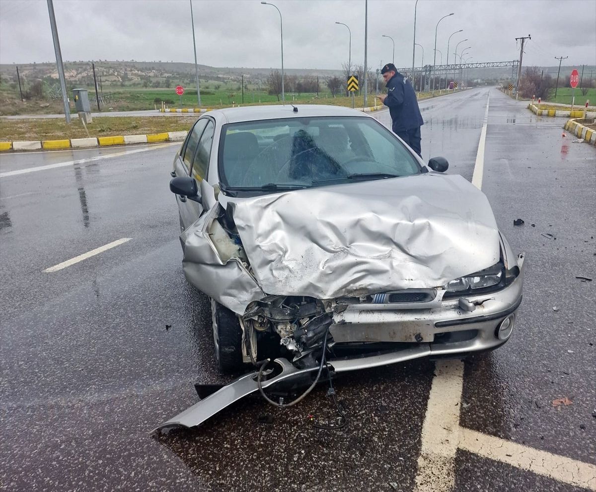 Seydişehir\'de Trafik Kazası: 4 Yaralı