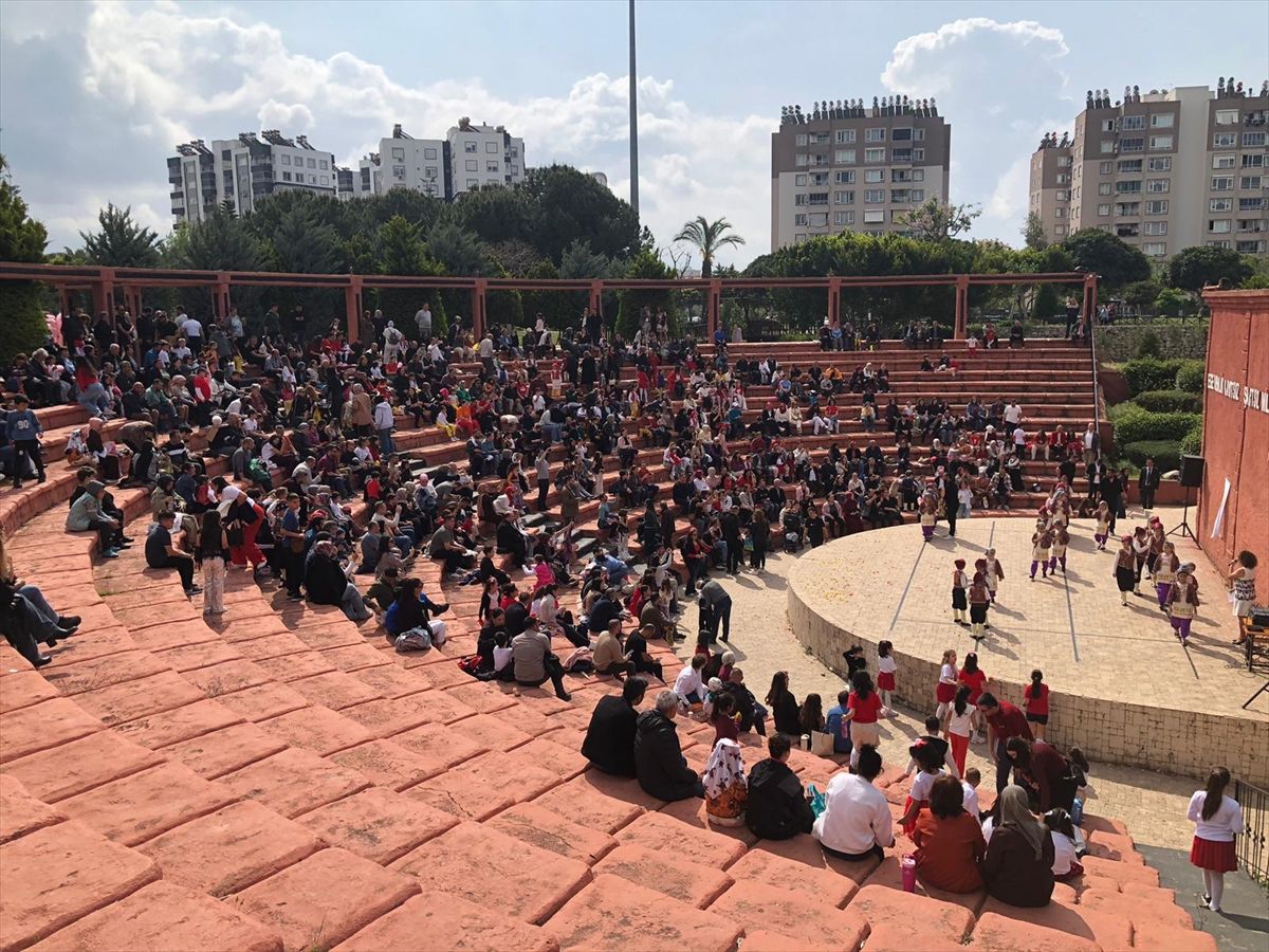 Antalya\'da 23 Nisan Coşkusu