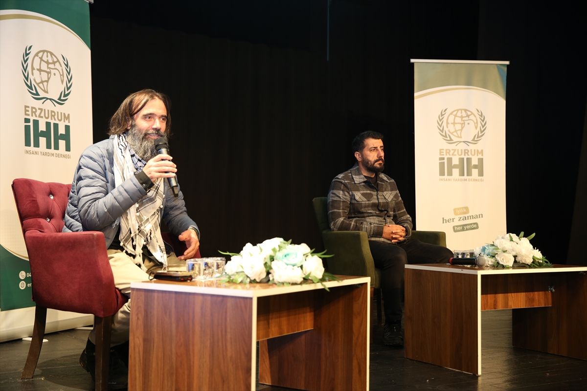 Küresel Sumud Filosu aktivistleri "Özgürlük ve Sumud Filosu Akdeniz\'e Açılıyor" programında konuştu