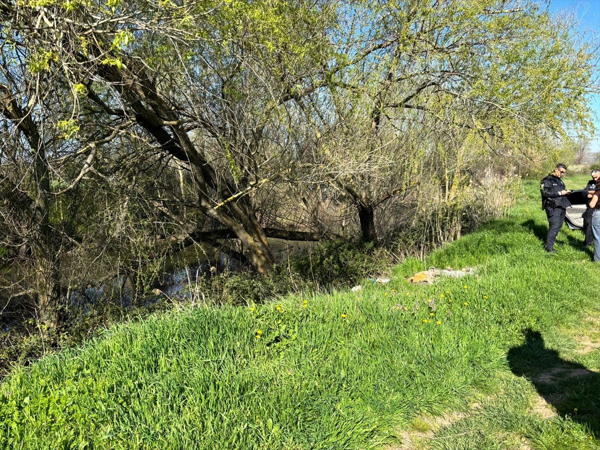 Kütahya\'da bir kişi Adranos Çayı kenarında ölü bulundu
