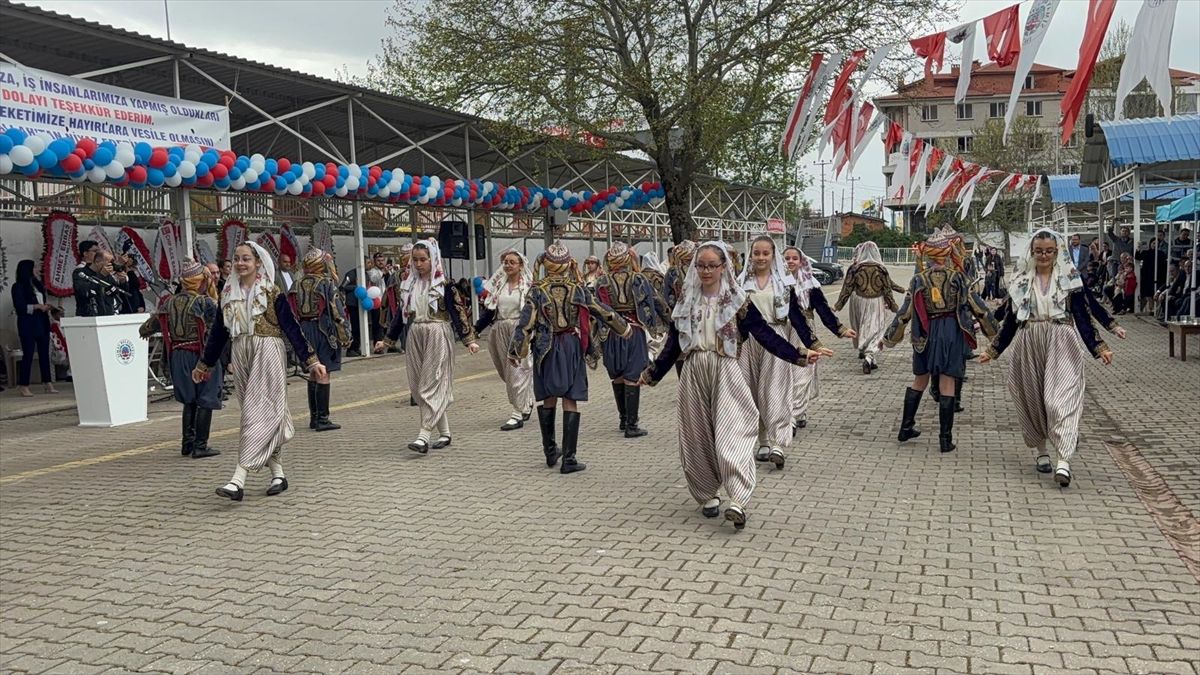 Simav\'da Geleneksel Sünnet Şöleni
