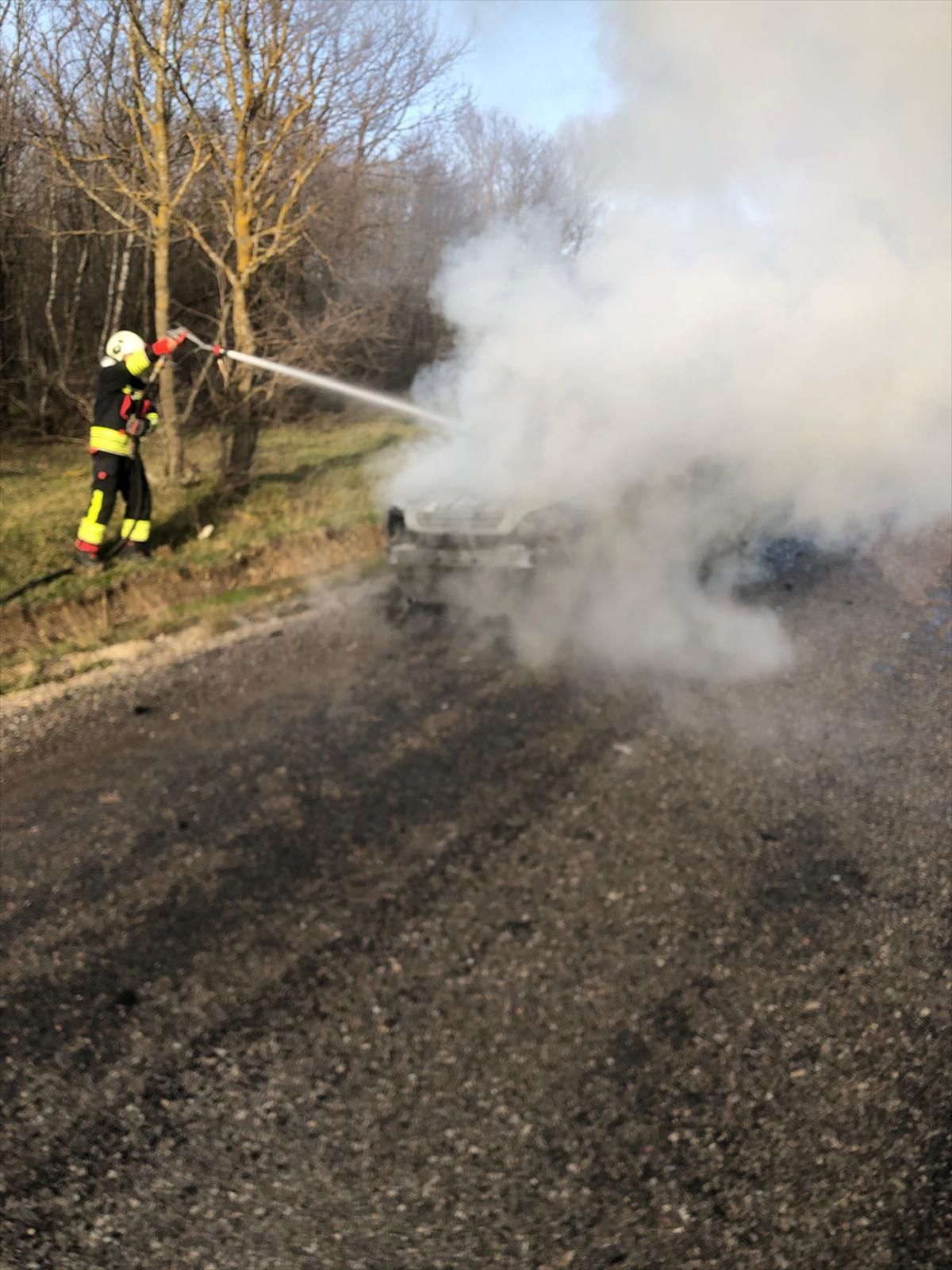 Ladik\'te Otomobilde Yangın Çıktı