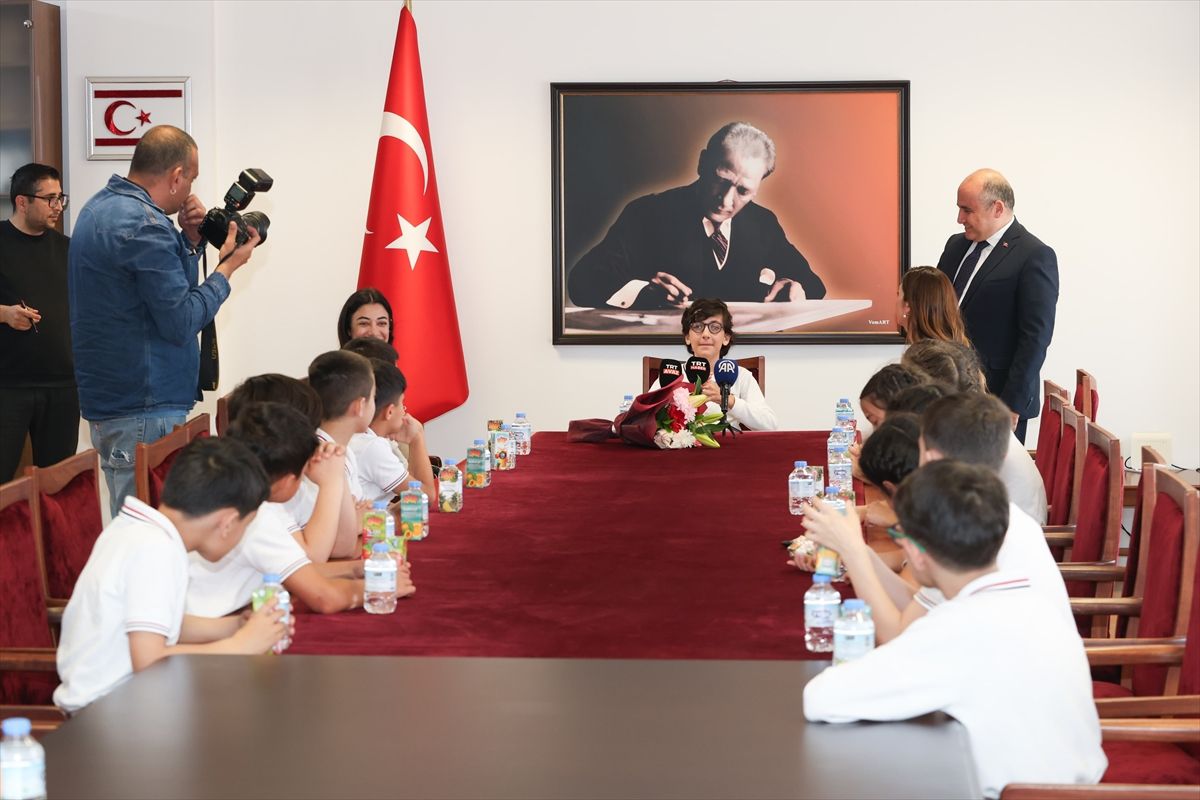 Lefkoşa Büyükelçisi Başçeri, 23 Nisan Çocuk Bayramı kapsamında ilkokul öğrencilerini kabul etti