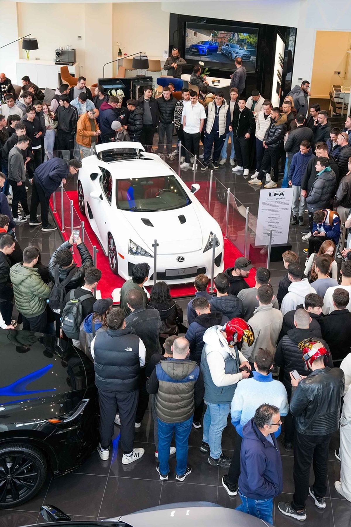 Lexus LFA ile Türkiye Turu