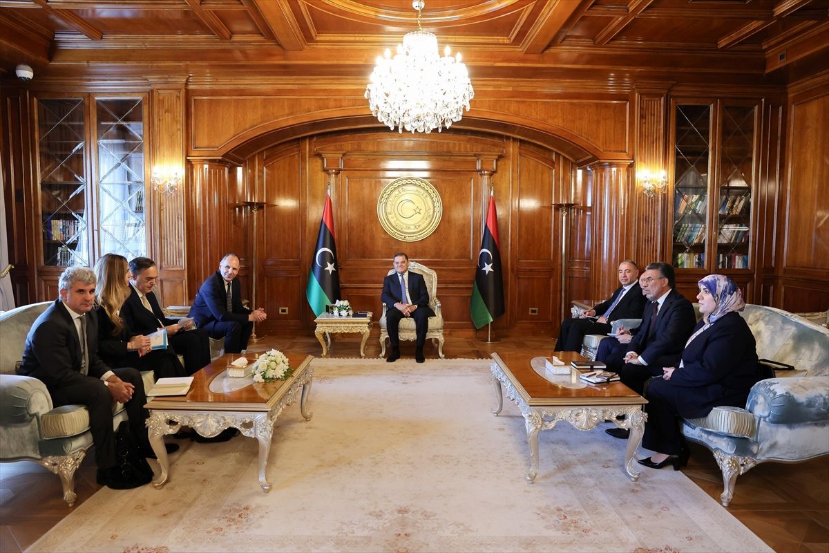 Libya ve Yunanistan İlişkileri Güçleniyor
