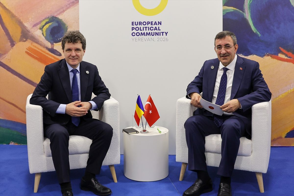 Yılmaz ve Dan İkili İlişkileri Görüştü