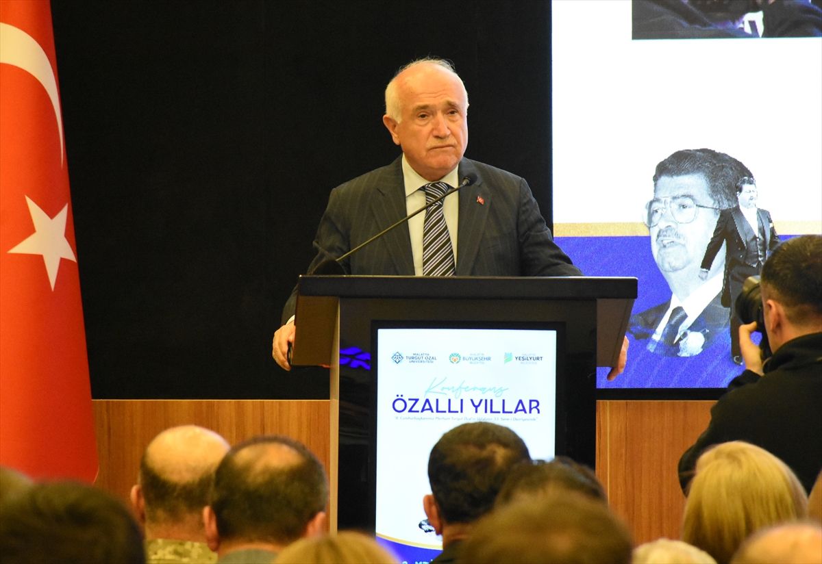 Özal, 33. Yılında Anıldı