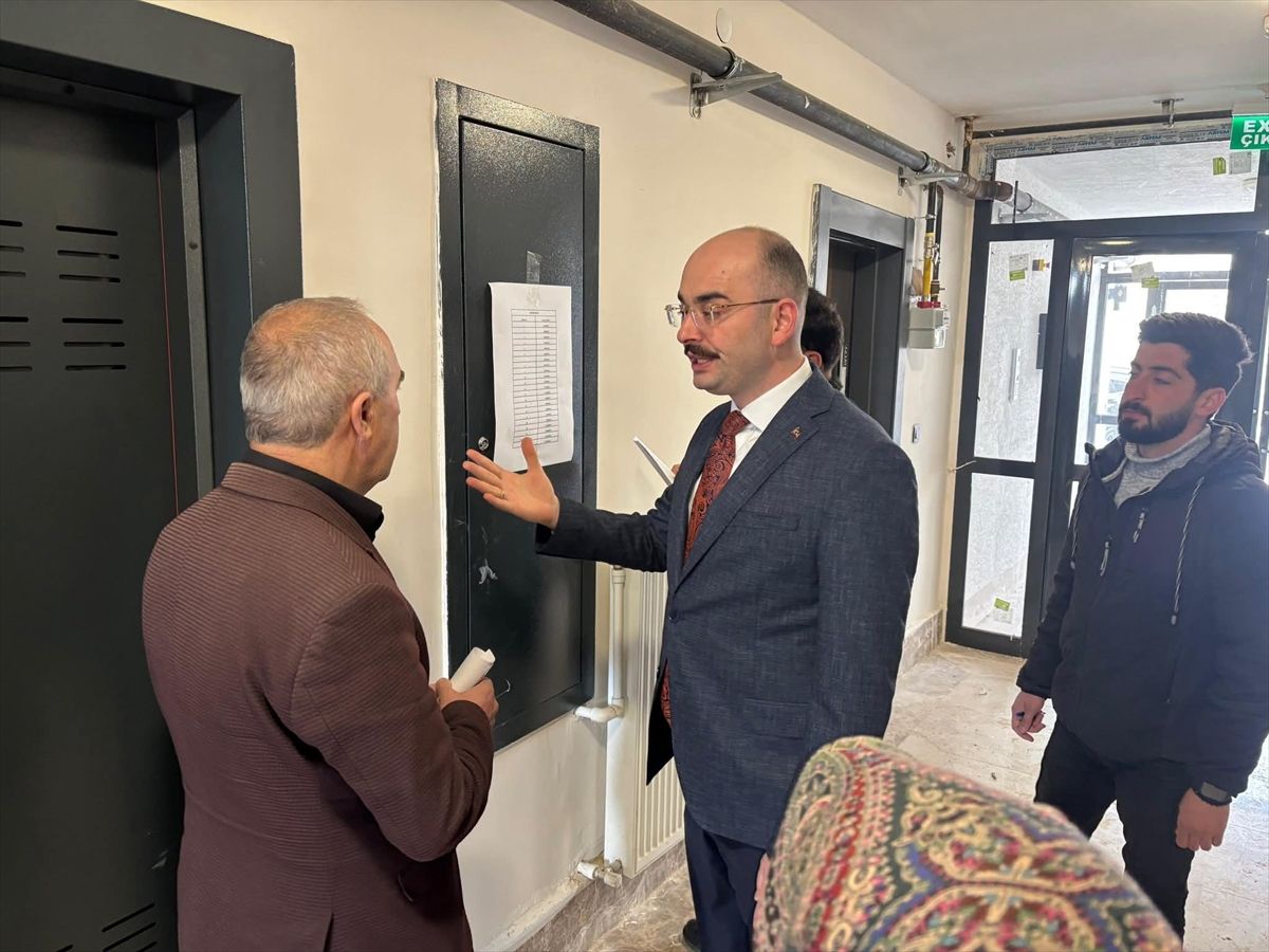 Doğanşehir\'de TOKİ Konutları Teslim Edildi