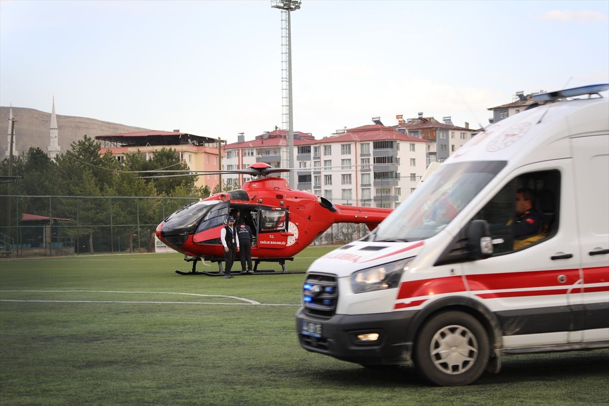 19 Yaşındaki Hasta Helikopterle Sevk Edildi