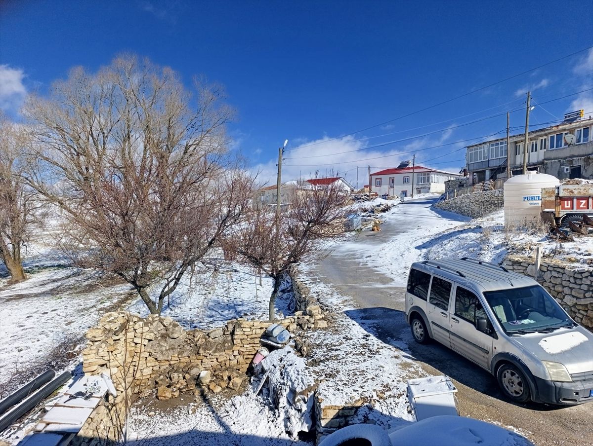 Hekimhan\'da Kar Yağışı Etkili Oldu