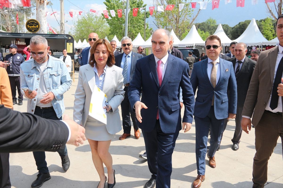 Mesir Ticaret Fuarı Manisa\'da Başladı