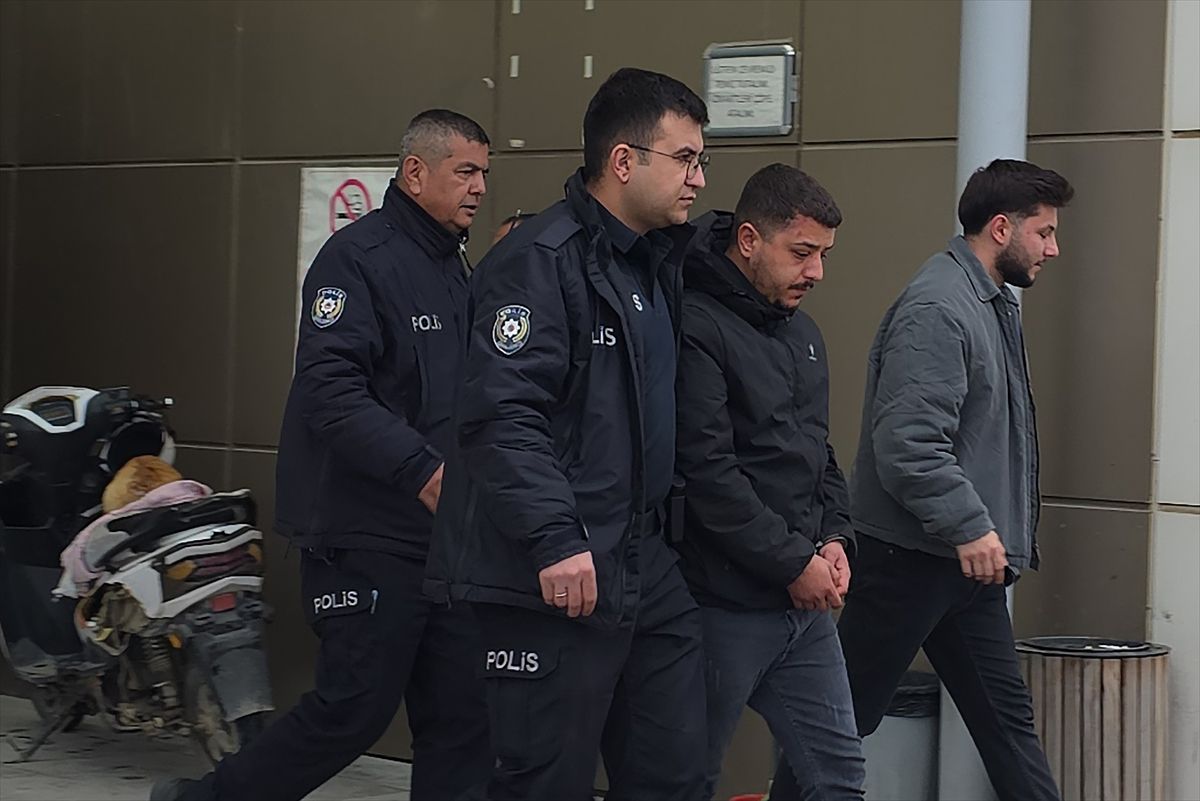 Kardeş Kavgasında Can Aldı