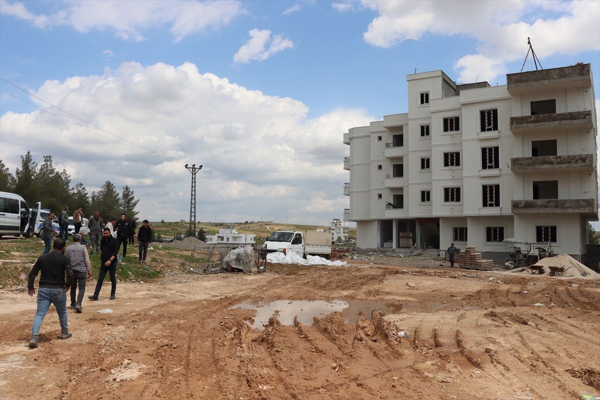 Inşaatta Düşen İşçi Hayatını Kaybetti