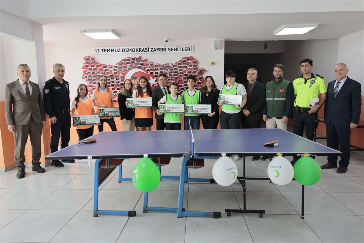 Marmaris\'te Masa Tenisi Turnuvası Başladı