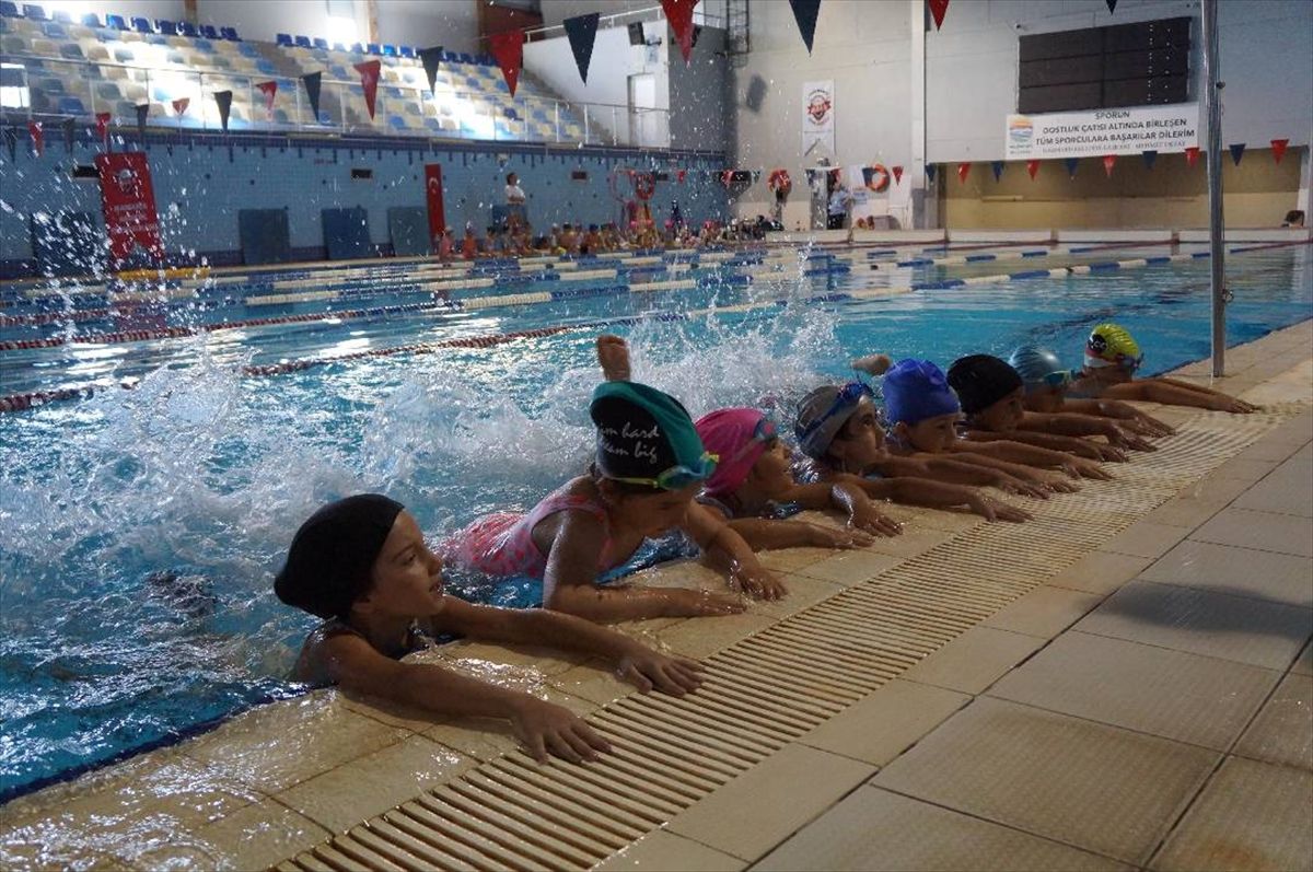 Marmaris\'te Yüzme Havuzu Kapatıldı