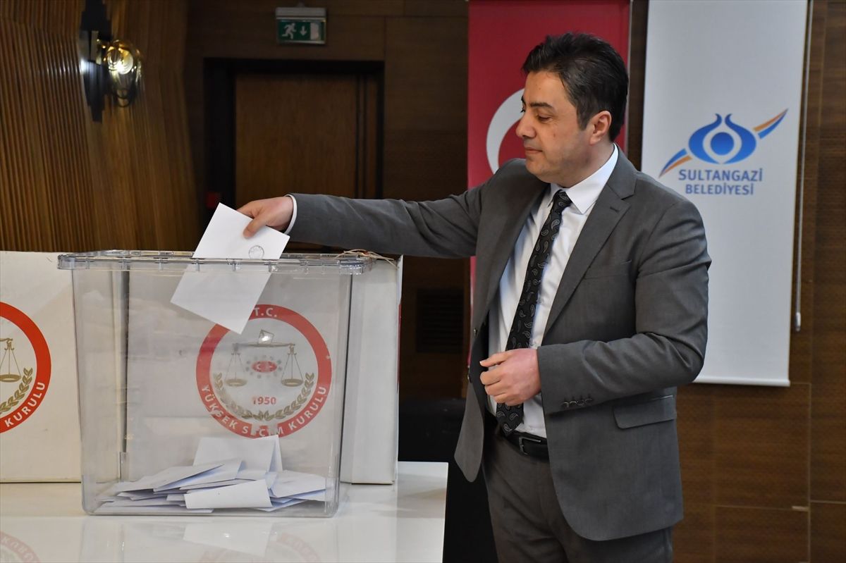 MİKSEN Genel Başkanlığına yeniden Çiçek seçildi