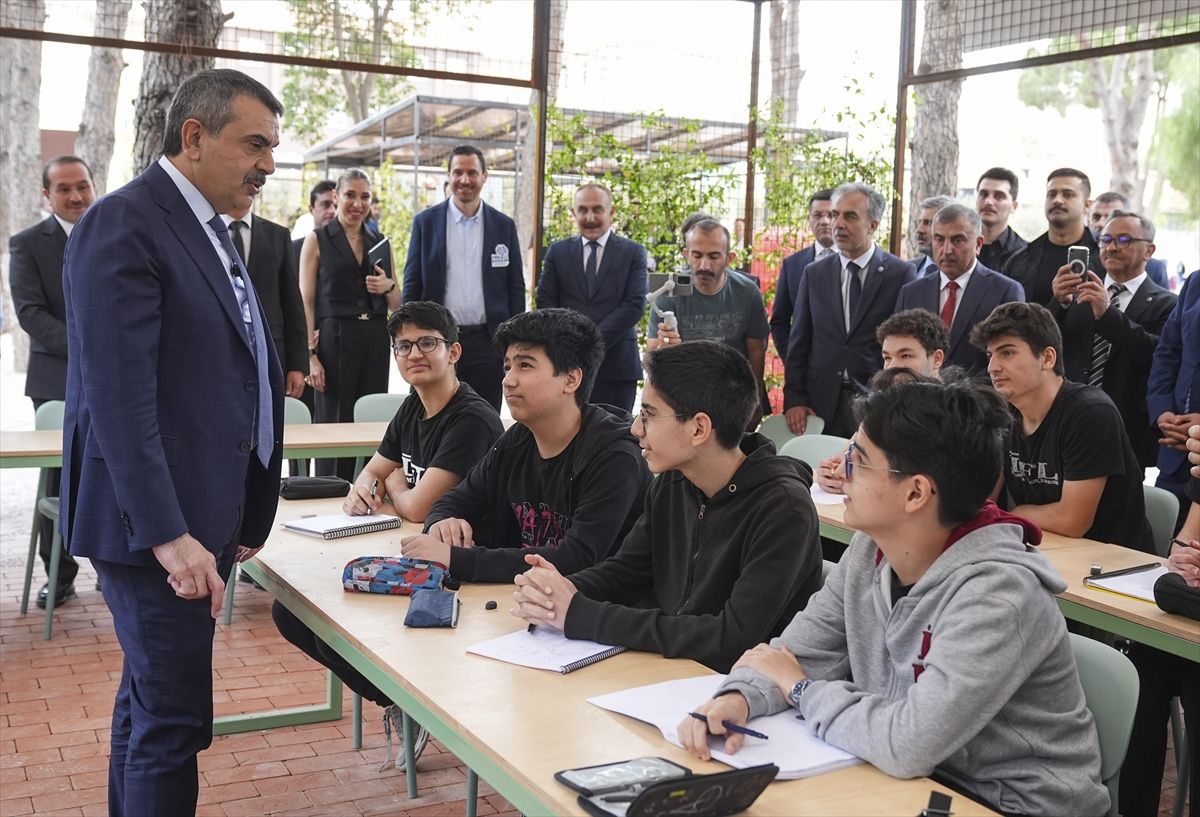 Öğretmenlerin Emekleri Toplumda Daha Görünür Olmalı