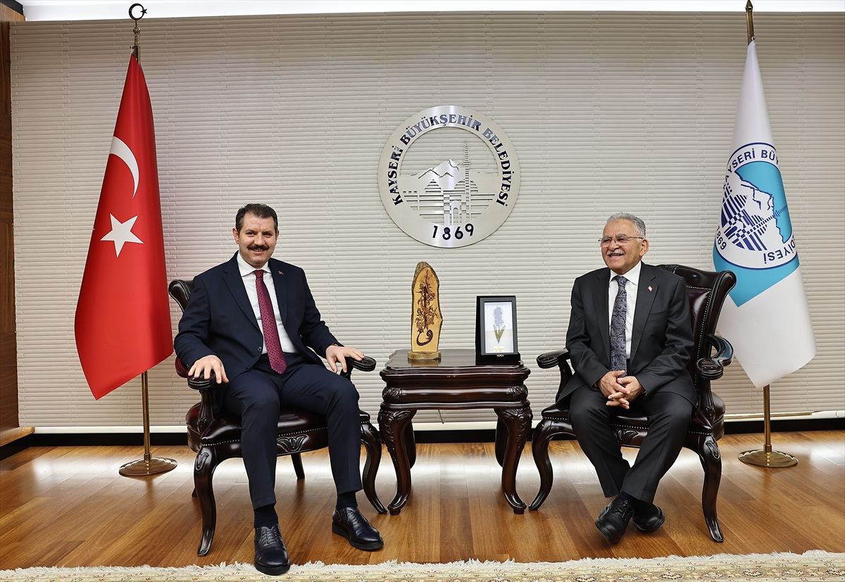 Havacılık Paneli ve Resim Sergisi Kayseri\'de