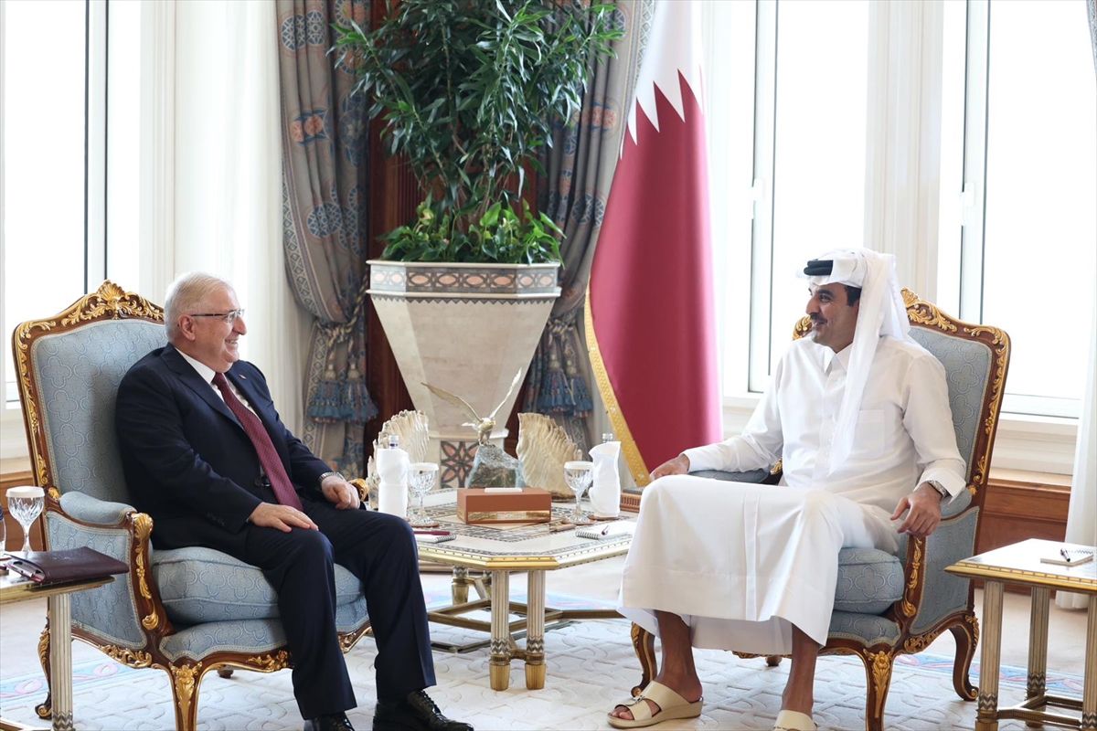 Milli Savunma Bakanı Güler, Katar Emiri Al Sani ile görüştü