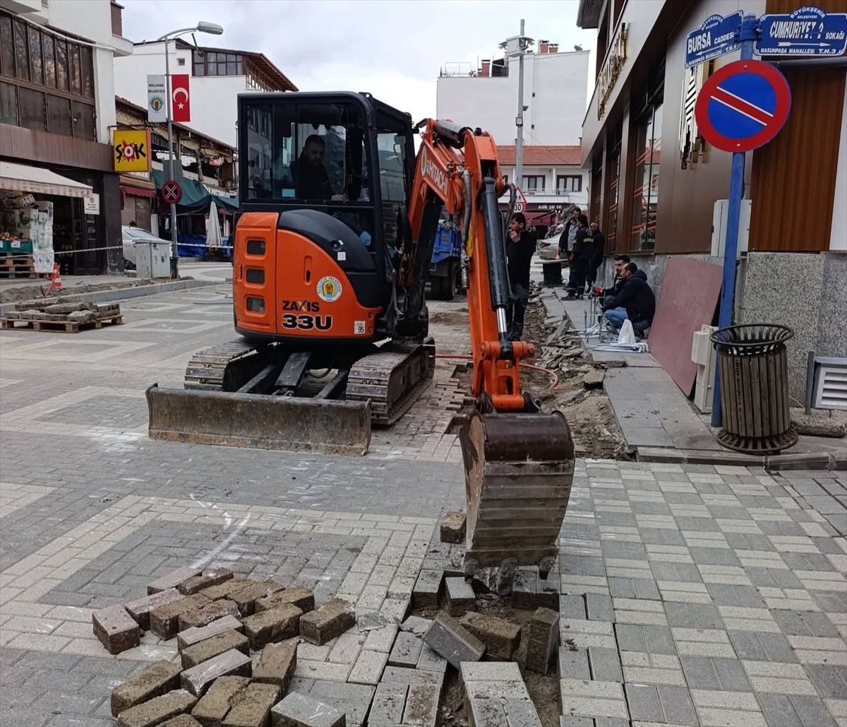 Nallıhan\'da Cadde Düzenleme Çalışmaları