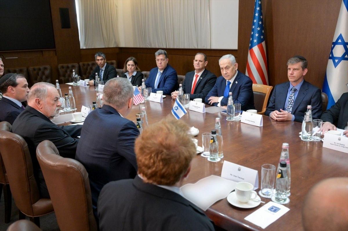 Netanyahu\'dan Mladenov ile Kritik Görüşme