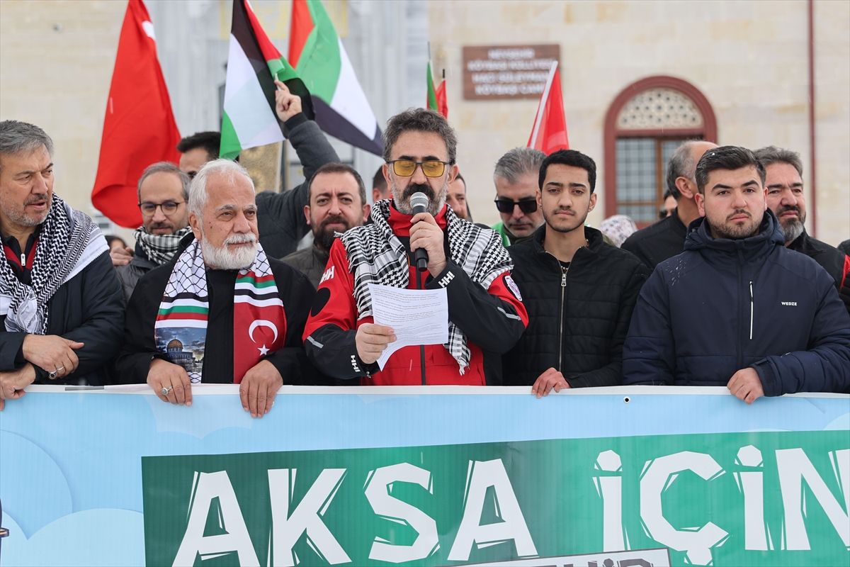 Nevşehir\'de Filistin\'e Destek Konvoyu