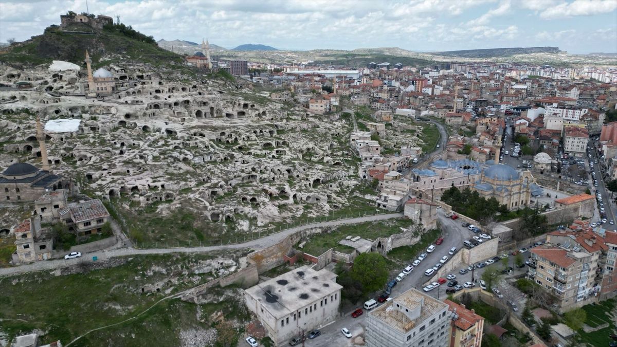 Raşitbey Mahallesi Kapadokya Oldu
