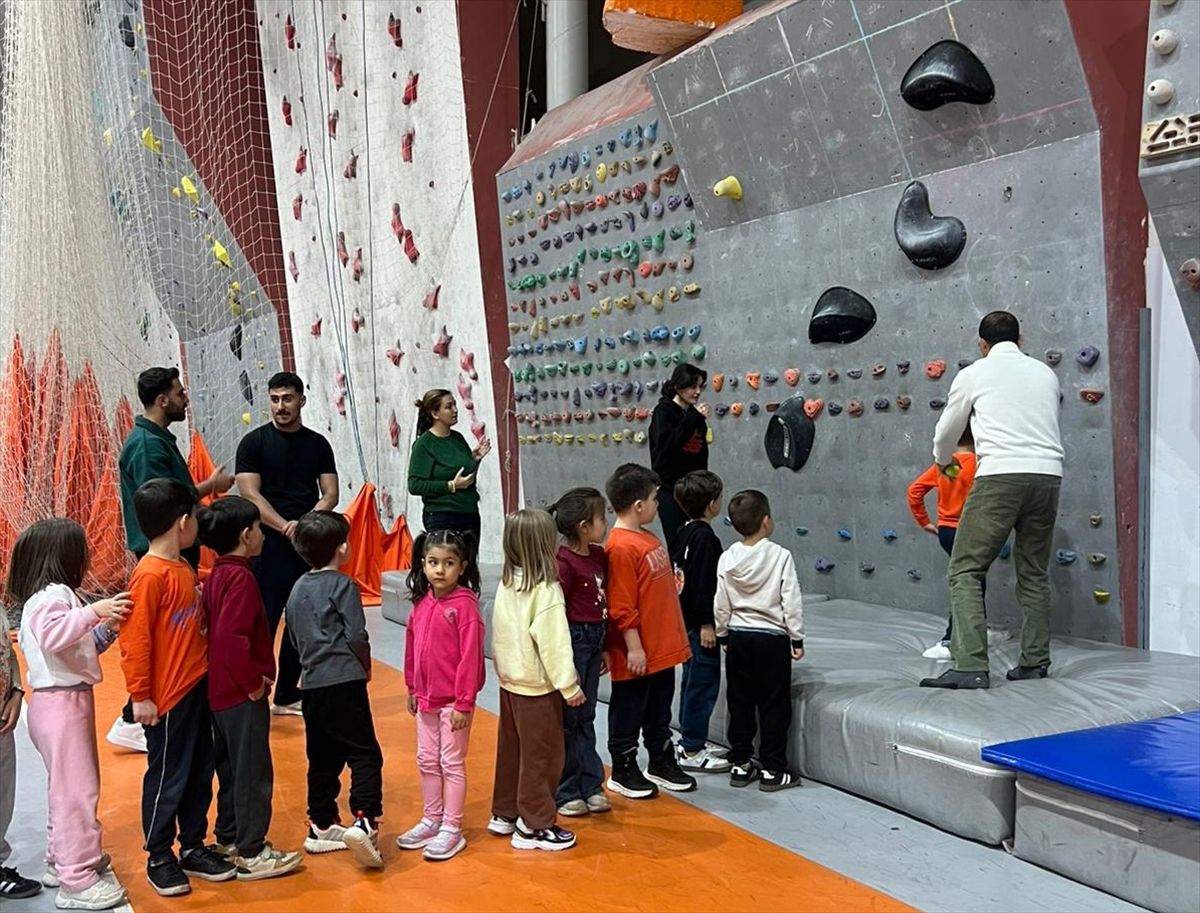 NEVÜ\'de Çocuklar İçin Spor Etkinliği