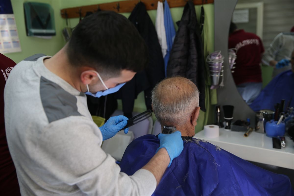 Hükümlülerden Huzurevine Kuaförlük