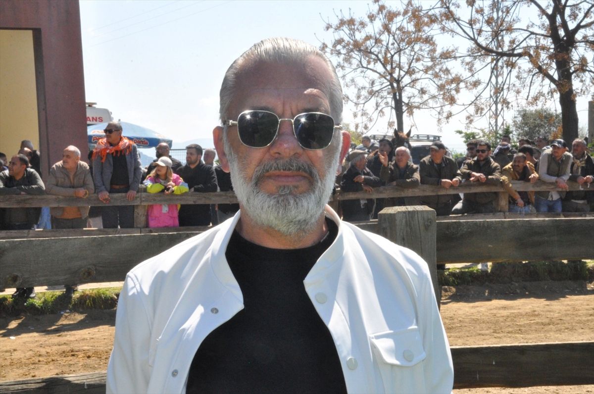 Ödemiş\'te Rahvan At Yarışları Yapıldı