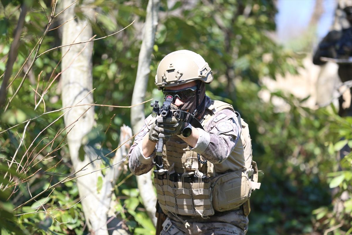 PÖH\'ler Zorlu Tatbikatlarla Hazırlanıyor