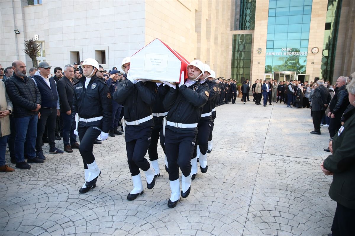 Ordu\'da trafik kazasında hayatını kaybeden polisin cenazesi defnedildi