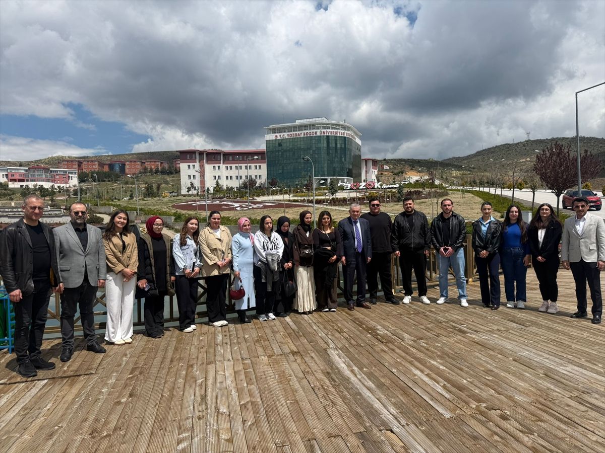 Settar Aslan Gençlerle Buluştu