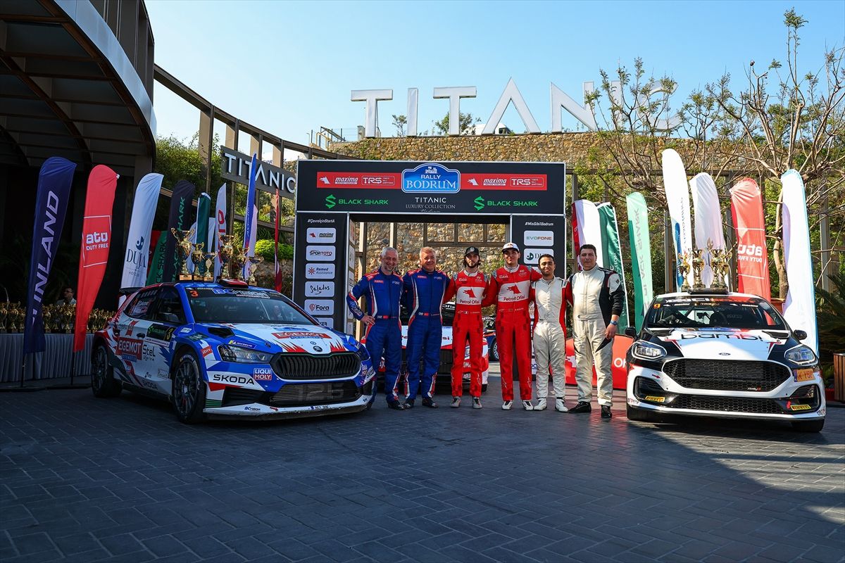 Bodrum Rallisi\'nde Kazanan Team Petrol Ofisi