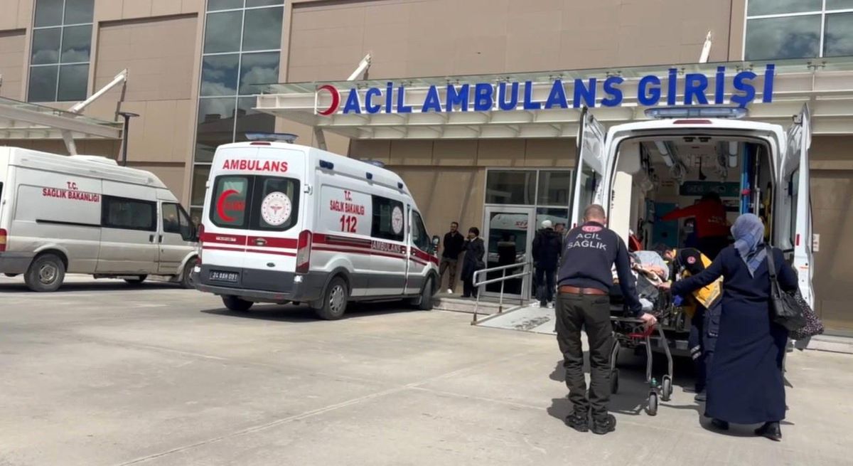 Erzincan\'da Trafik Kazası: 6 Yaralı