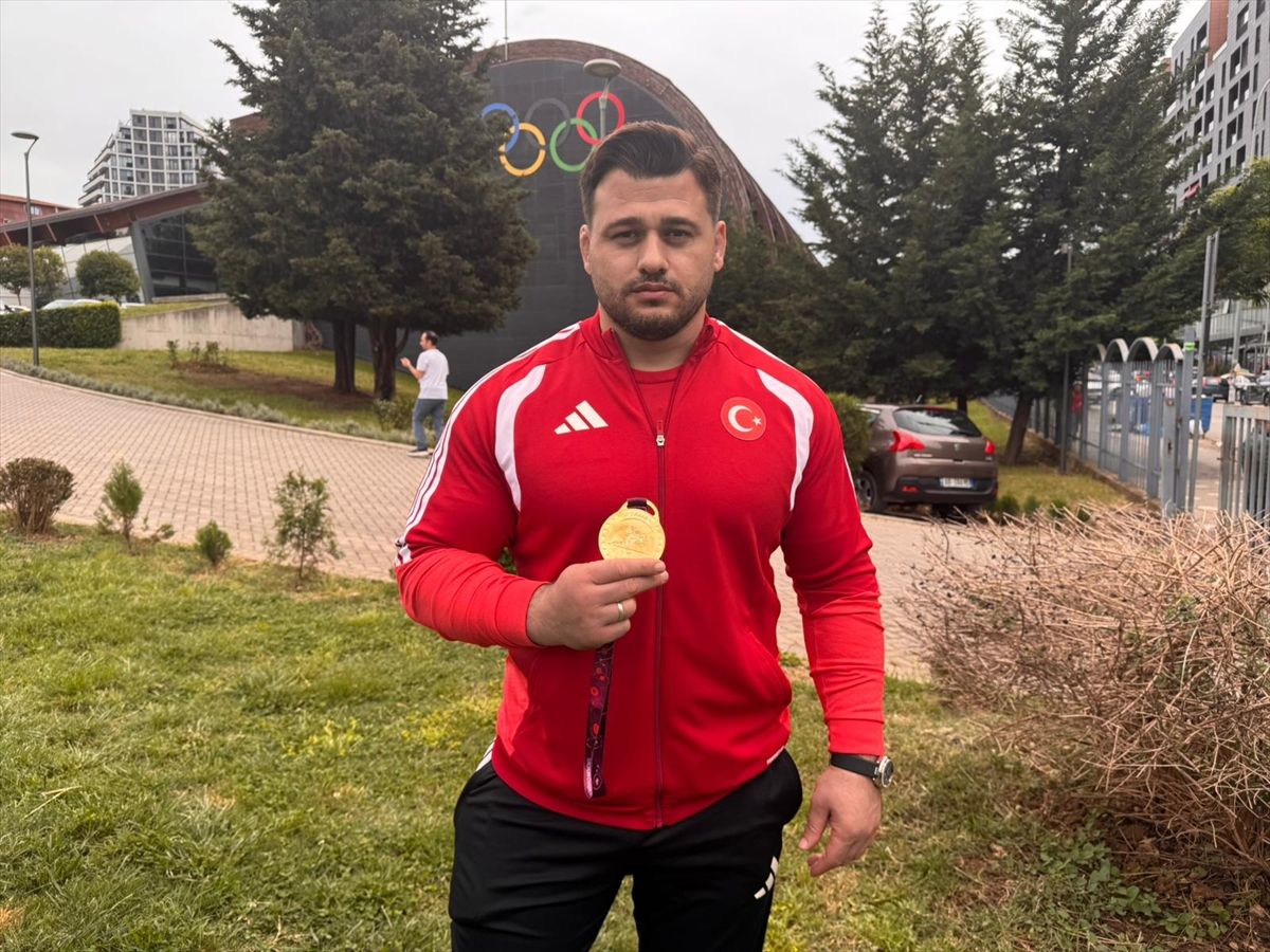 Rıza Kayaalp, 13. Altın Madalyasını Kazandı
