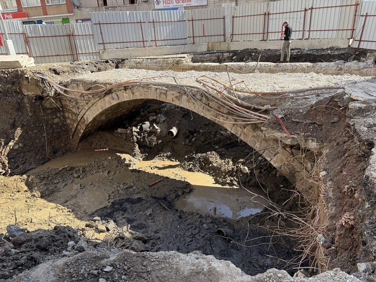 Rize\'de Tarihi Köprü Ortaya Çıktı