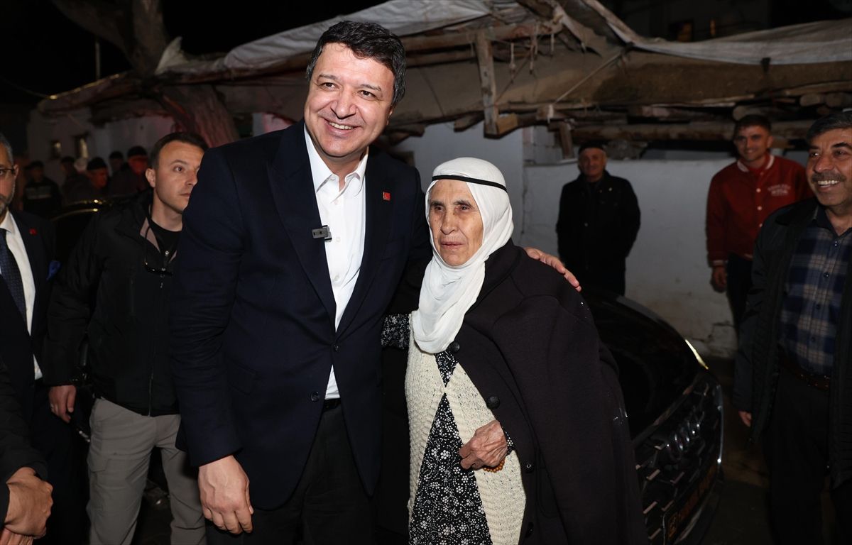 Arıkan, Batman\'da Vatandaşlarla Buluştu