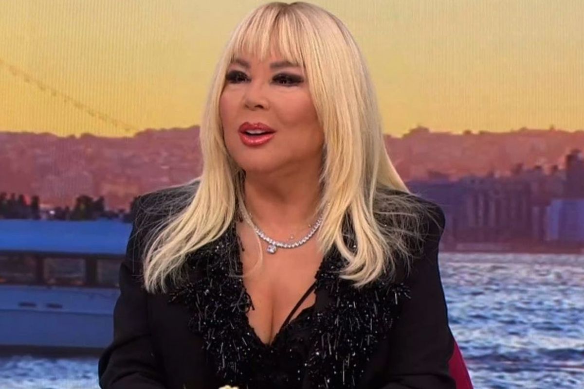 Safiye Soyman estetik sonrası yeni görünümünü paylaştı